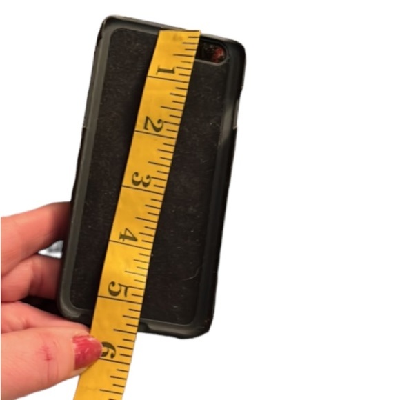 IPHONE 5,6 Black case with multiple tools & kick stand great for outdoors - Picture 3 of 9